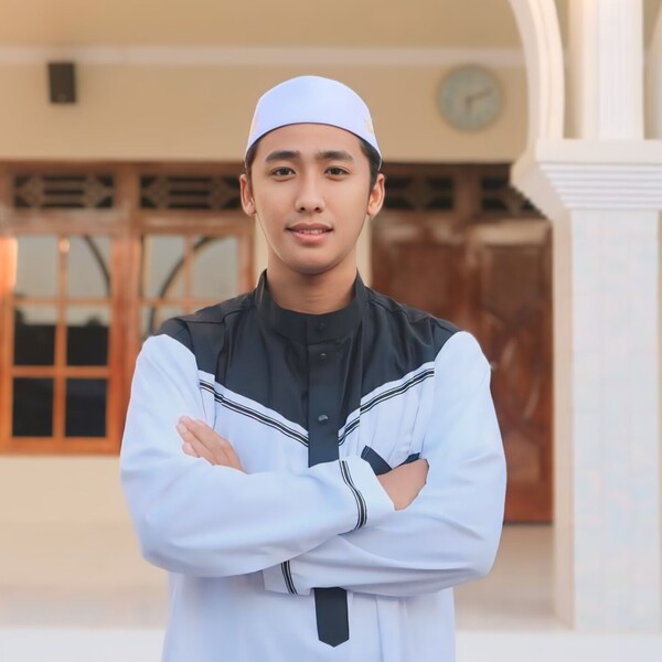 Fikri - Guru menggambar - Denpasar