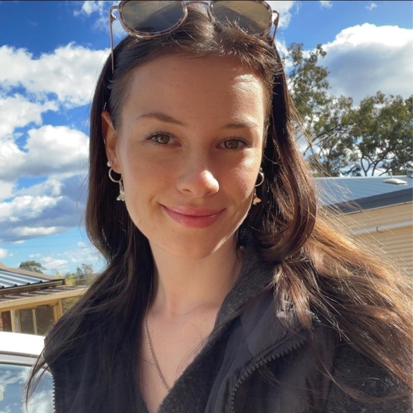 Piper - English tutor - Bateau Bay