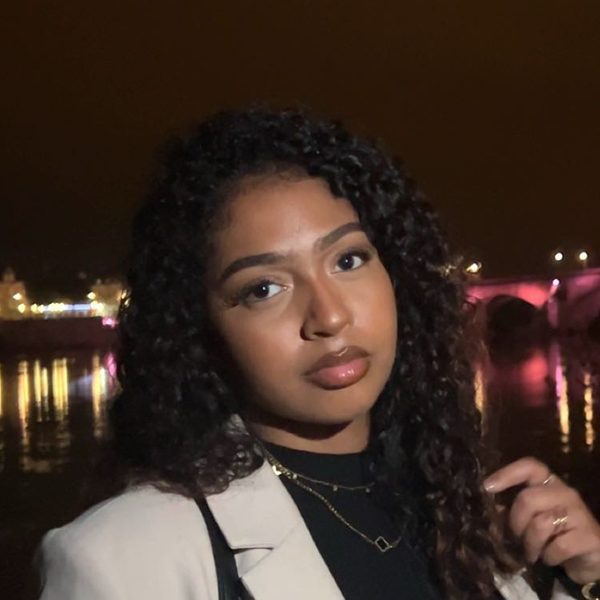Shaima - Prof d'aide aux devoirs - Orléans