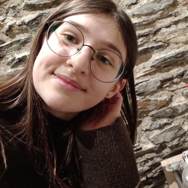 Julie - Prof d'anglais - Angers