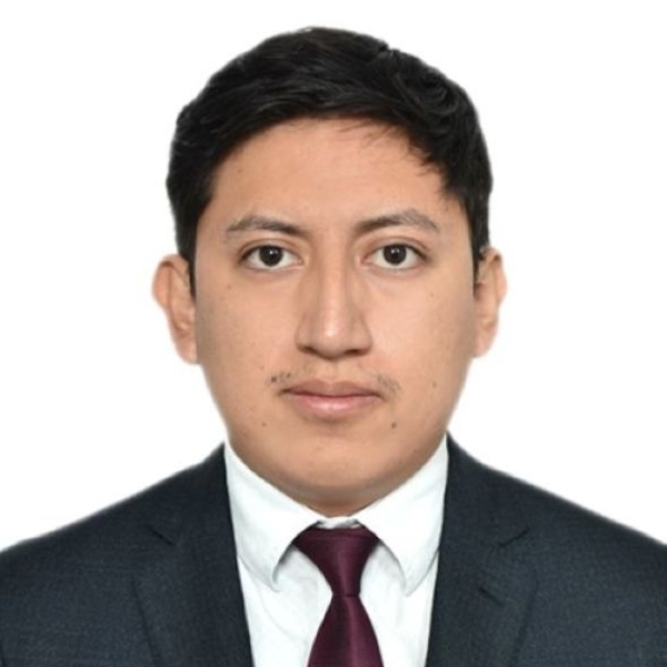 Richard Noel - profesor de programación - Huaraz