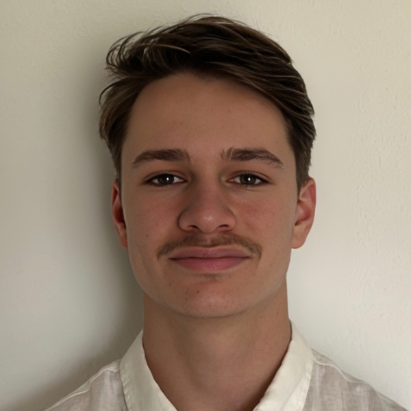 Arthur - Physics tutor - Miami