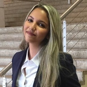 Mariana - Prof de russo - Rio de Janeiro