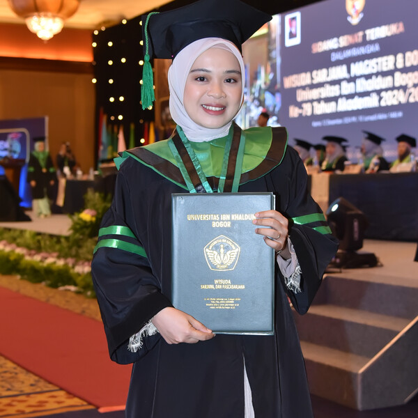 Nadya - Guru mengaji - 