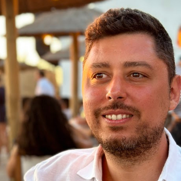 Davide - Insegnante di diritto - Buccinasco