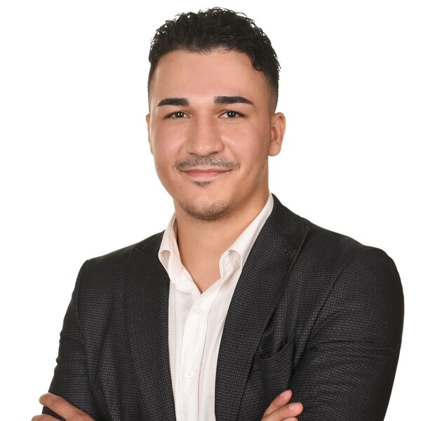 Celal - Yazılımlar öğretmeni - İstanbul