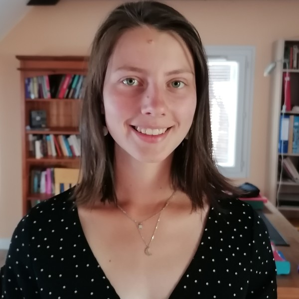 Kyara - Prof de yoga - Varennes-sur-Allier