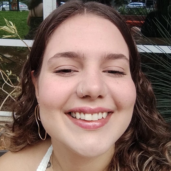 Marina Maria - Prof de história - Uberlândia