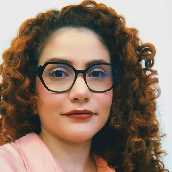 Sara - Prof de saúde pública - 