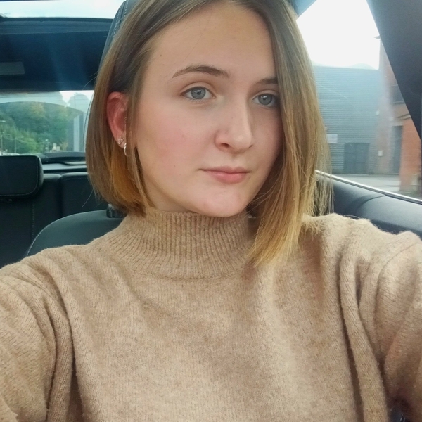 Ysaline - Prof d'anglais - Bruxelles