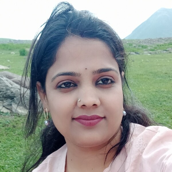 Deepali - Biology tutor - Udhampur