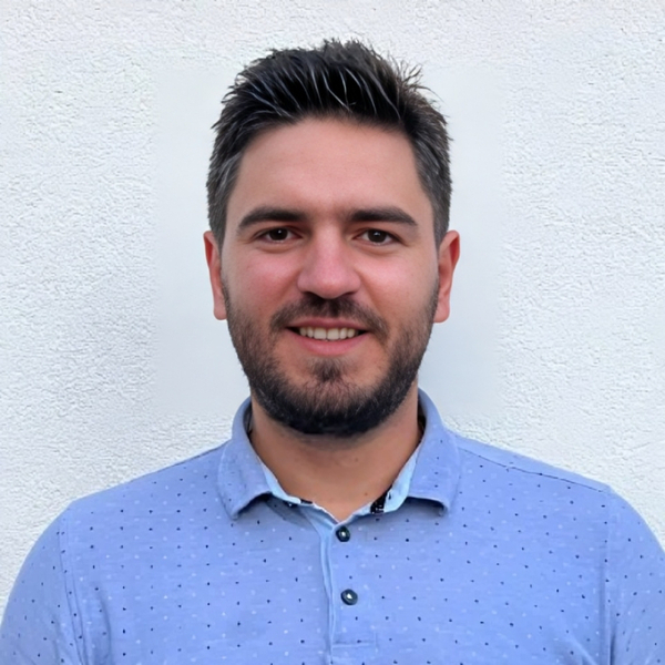 Elias - Biology tutor - Sydney