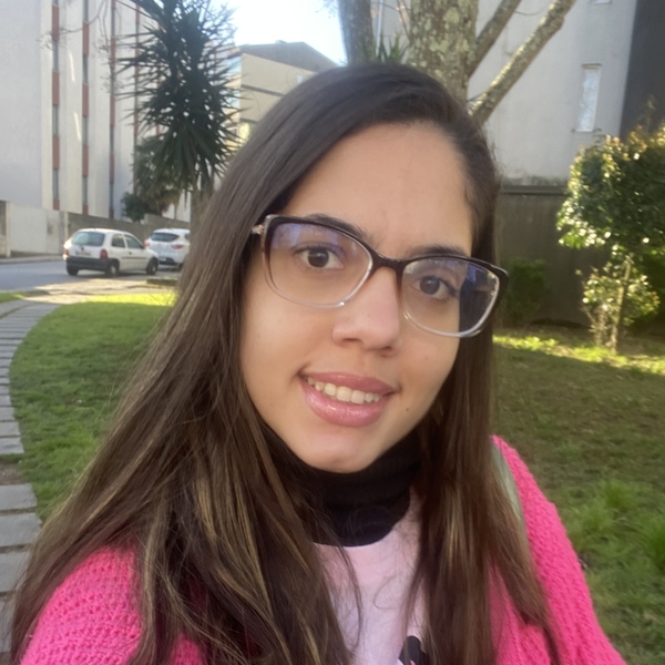 Ágata - Prof de auxílio nos trabalhos de casa - Braga