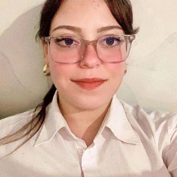 Noura - Prof d'arabe - 