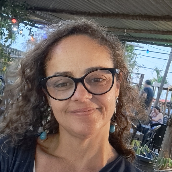 Arina Kelly - Prof de inglês - Rio de Janeiro