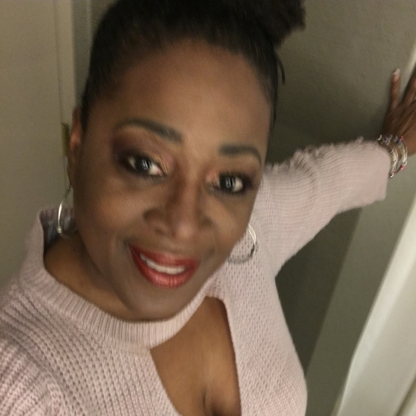 Yasmeen - Make-up tutor - Phoenix
