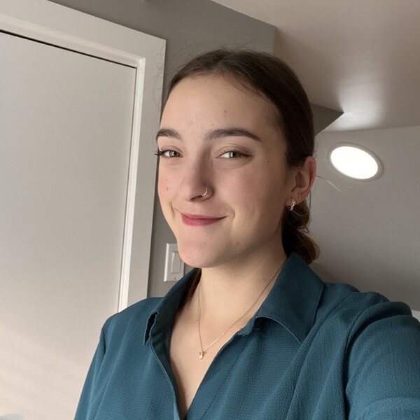 Julianne - Graphisme tutor - Longueuil