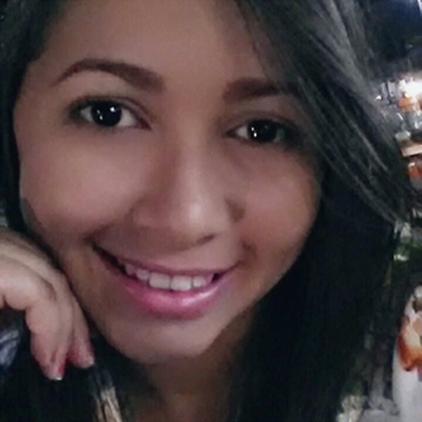 Maria - Professor de direito trabalhista - Caxias