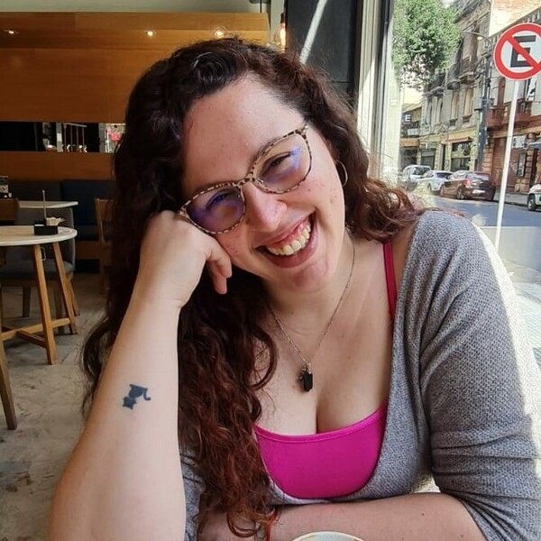 Flor - prof de Ayuda en la redacción de Memorias y Tesis - Buenos Aires