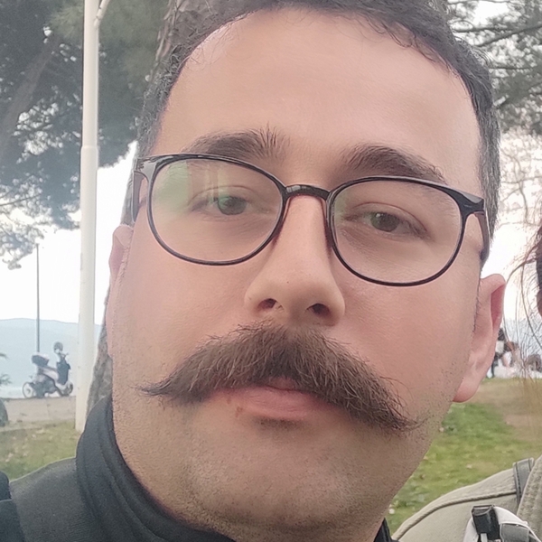 Emre - Türkçe öğretmeni - Orhangazi