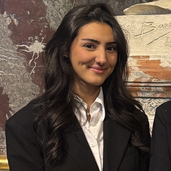 Margot - Prof de français - Frouzins
