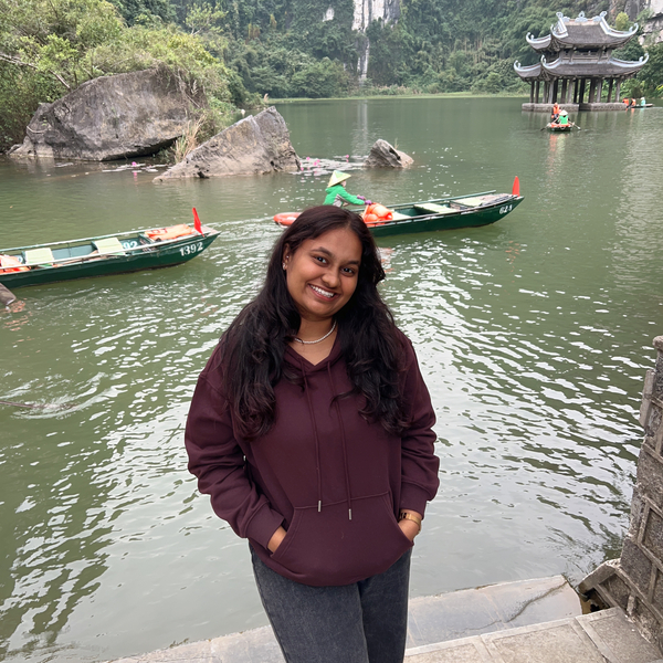 Priyanka - Physics tutor - Singapore River
