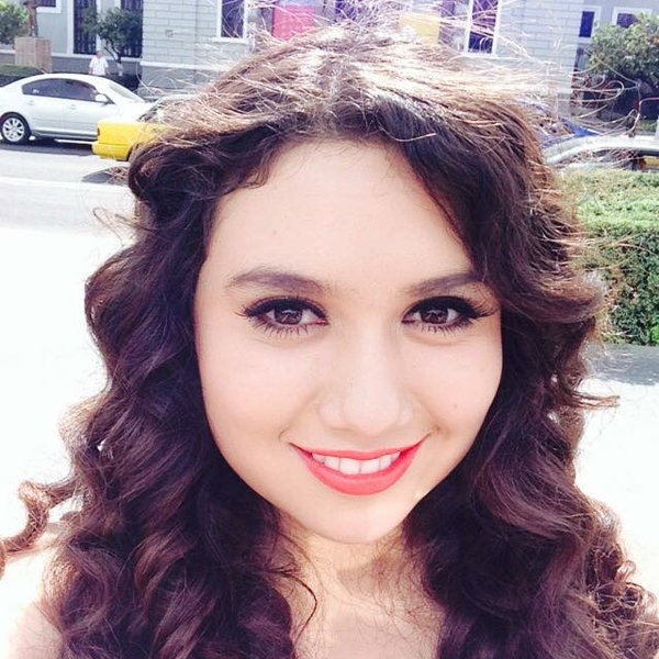 Naomi - profesor de biología - Guadalajara