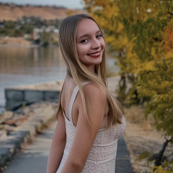 Lizzie - Drawing tutor - Wenatchee