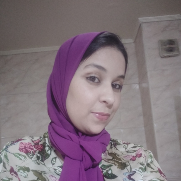 Noura - Prof d'arabe - Fès