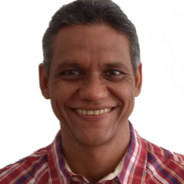 Dimas - profesor de ingeniería - Santander