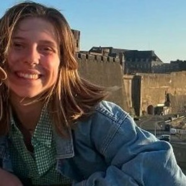 Raphaela - Prof de maths - Brest