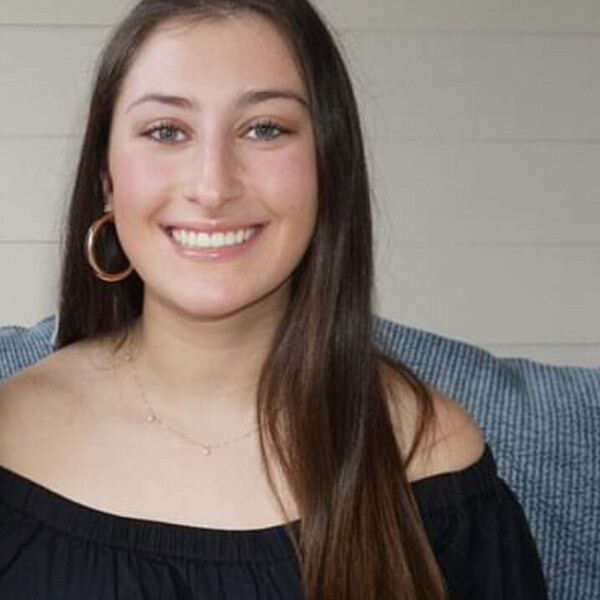 Emma - Mathematics tutor - St. Louis