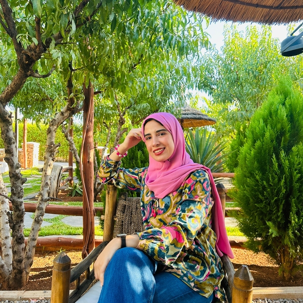 Khawla - Prof de SVT - 