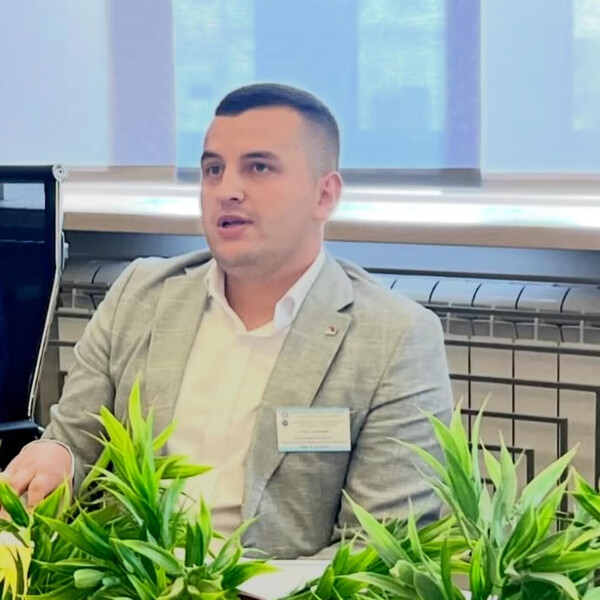Stefan - Nastavnik političkih nauka - Beograd