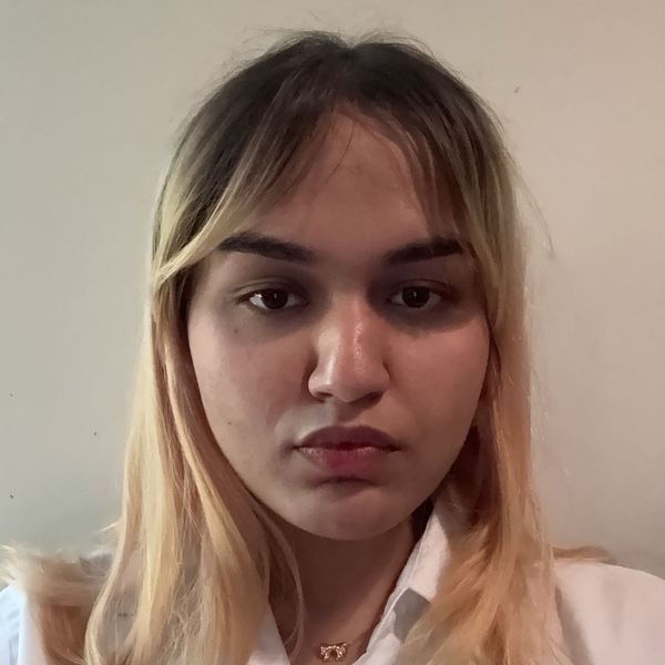 Shirley - Biology tutor - Stirling