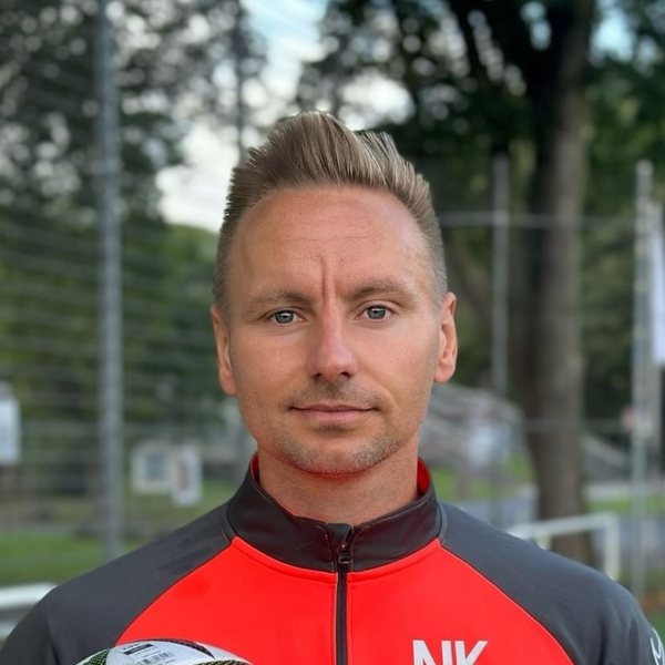 Nico - Fußballtrainer - Magdeburg