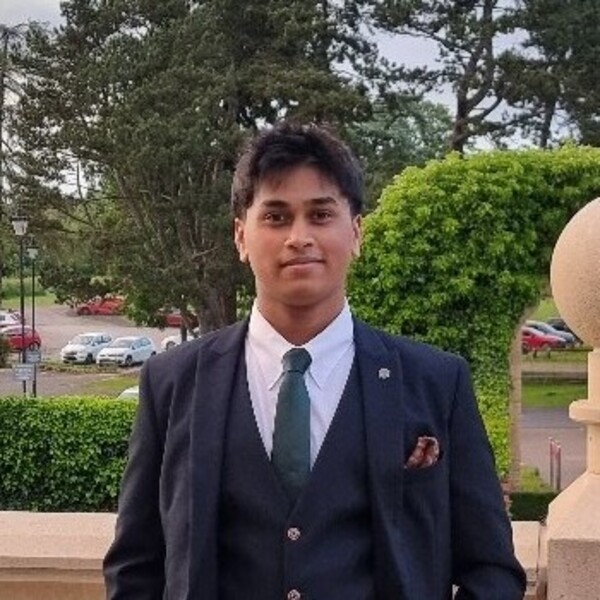 Dheeraj - Maths tutor - Thornaby