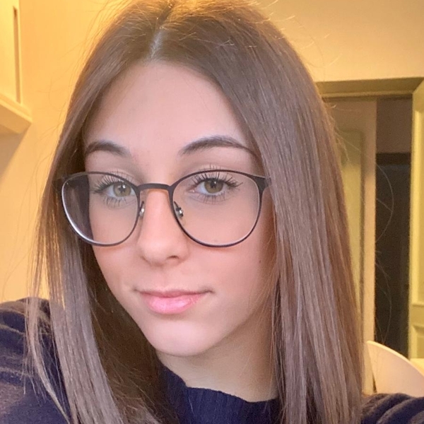 Chiara - Insegnante di aiuto compiti - Lainate