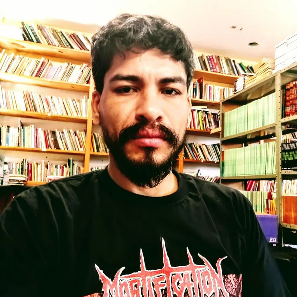 Renato - Professor de filosofia - São Paulo