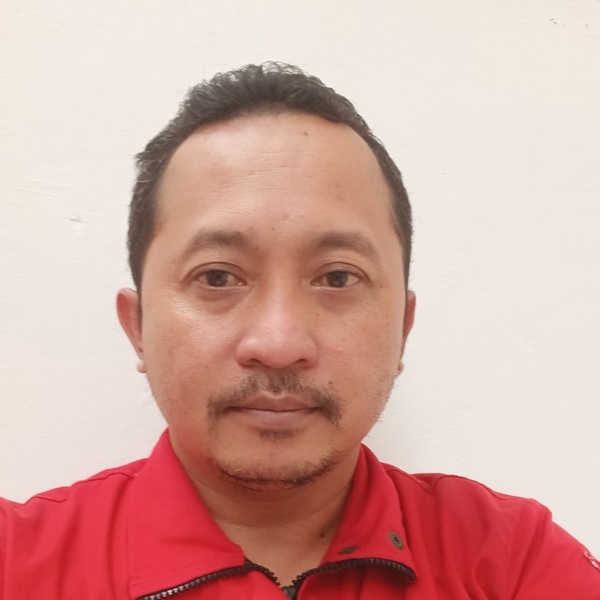 Adhe - Guru teknik sipil - Yogyakarta