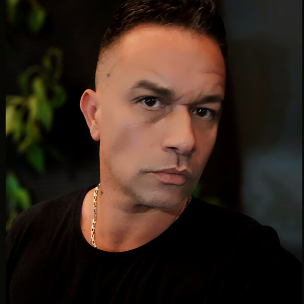 Bruno - Professor de português - Rio de Janeiro