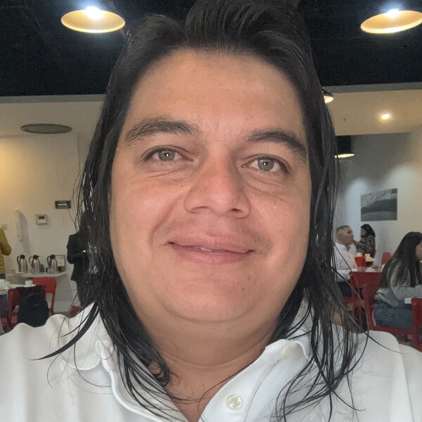 Andrés Camilo - prof de Química - Ibagué