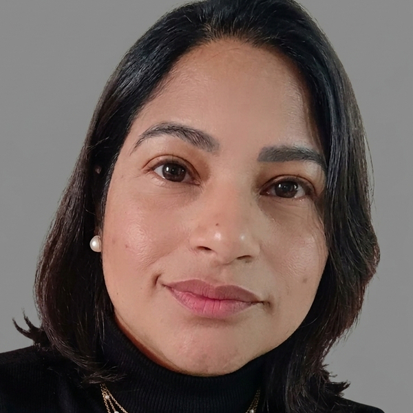 Thatielen - Professor de reforço escolar - Chapadão do Sul