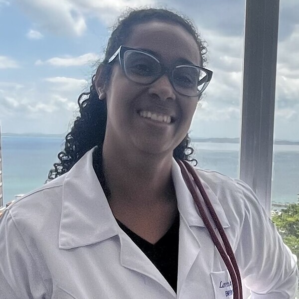 Lorena - Prof de farmacologia - Salvador