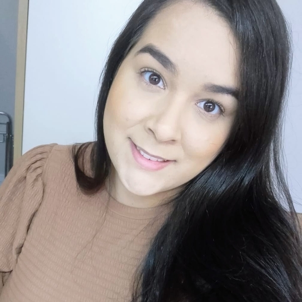 Mariane - Professor de direito trabalhista - Niterói