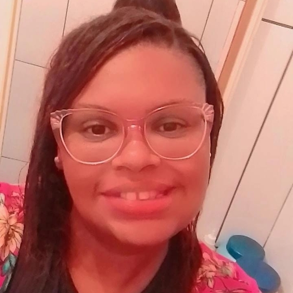 LILIANE CRISTINA - Professor de reforço escolar - Campos dos Goytacazes