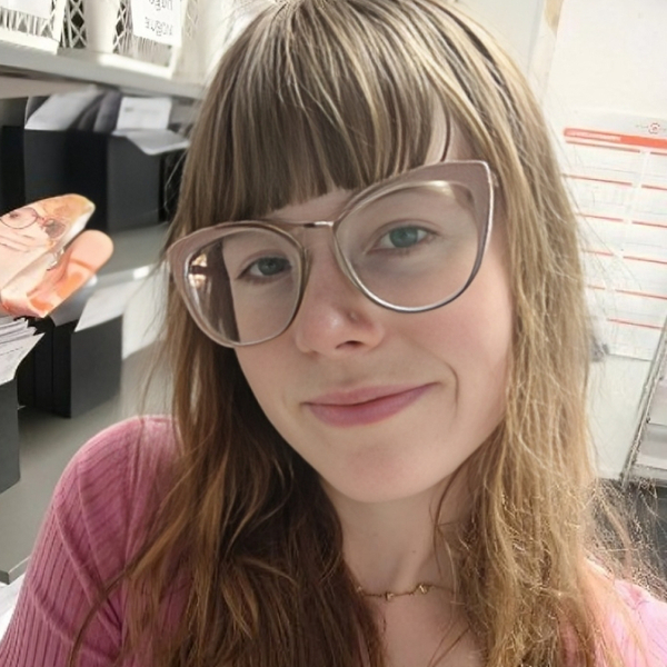 Zaria - Maths tutor - Townsville