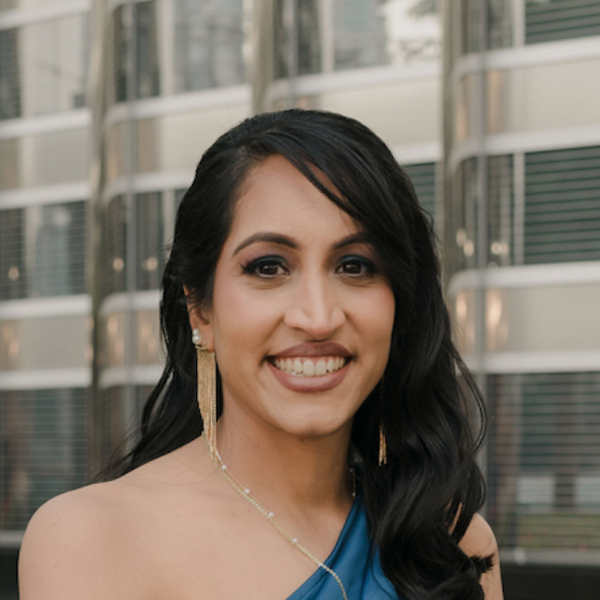 Aneeka - Swimming Instructor - London