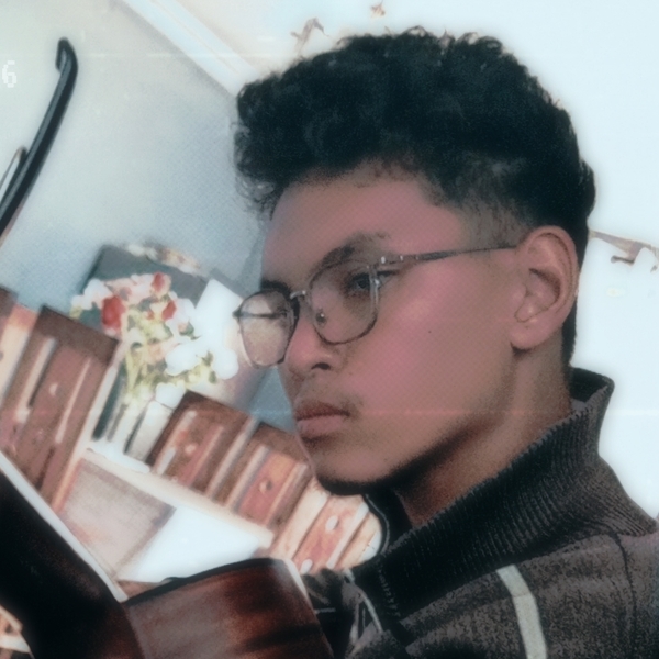 Ambinintsoa Herimamonjy - Prof de guitare - Velles