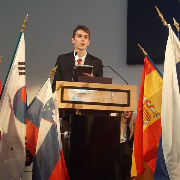 Lucien - Prof d'anglais - Valbonne (Sophia antipolis)